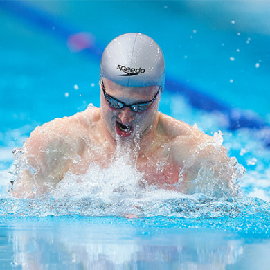 Matt Wilson swimming 100m breaststroke at Sydney Open