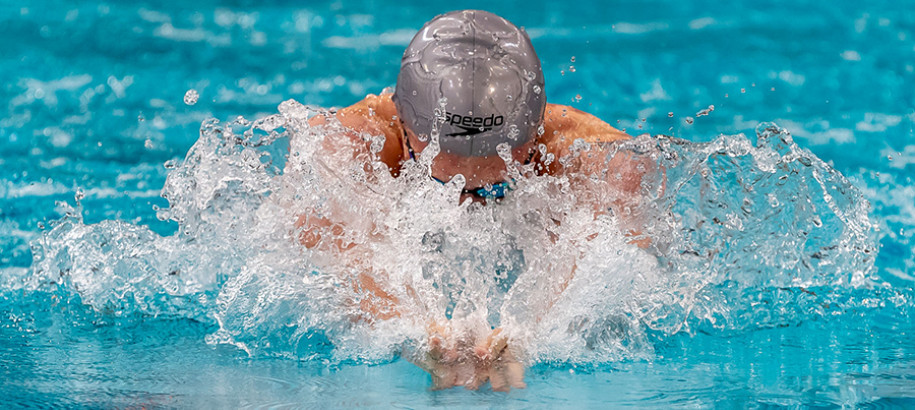 NSW Breaststroker Matt Wilson in competition