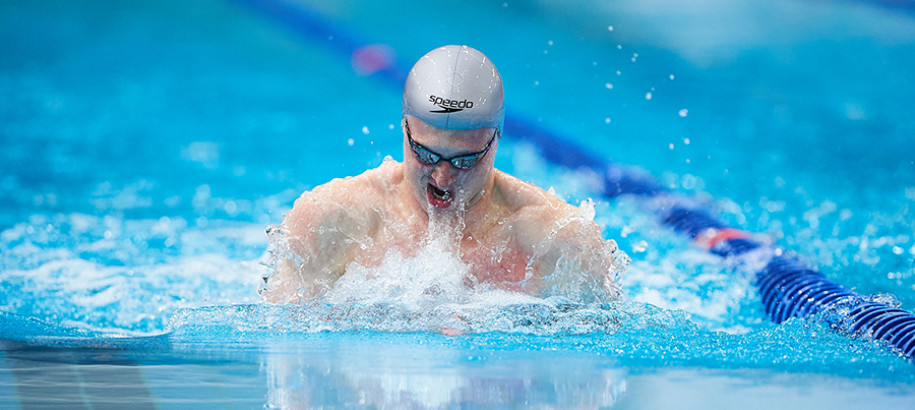 Matt Wilson swimming 100m breaststroke at Sydney Open